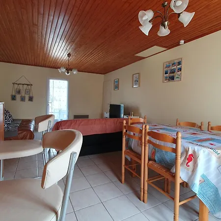 Maison De Au Calme - Animaux Admis *